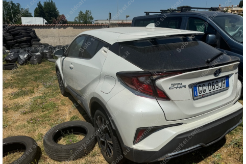 2021 Toyota C-HR, Benzinas / Elektra